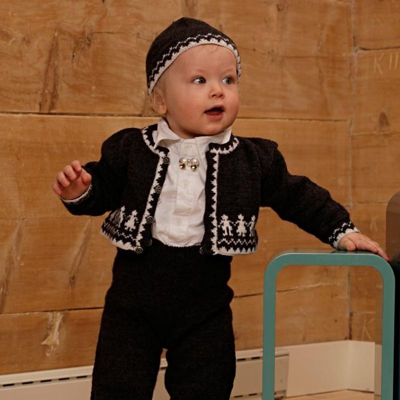 Baby 21 - Festdrakter 